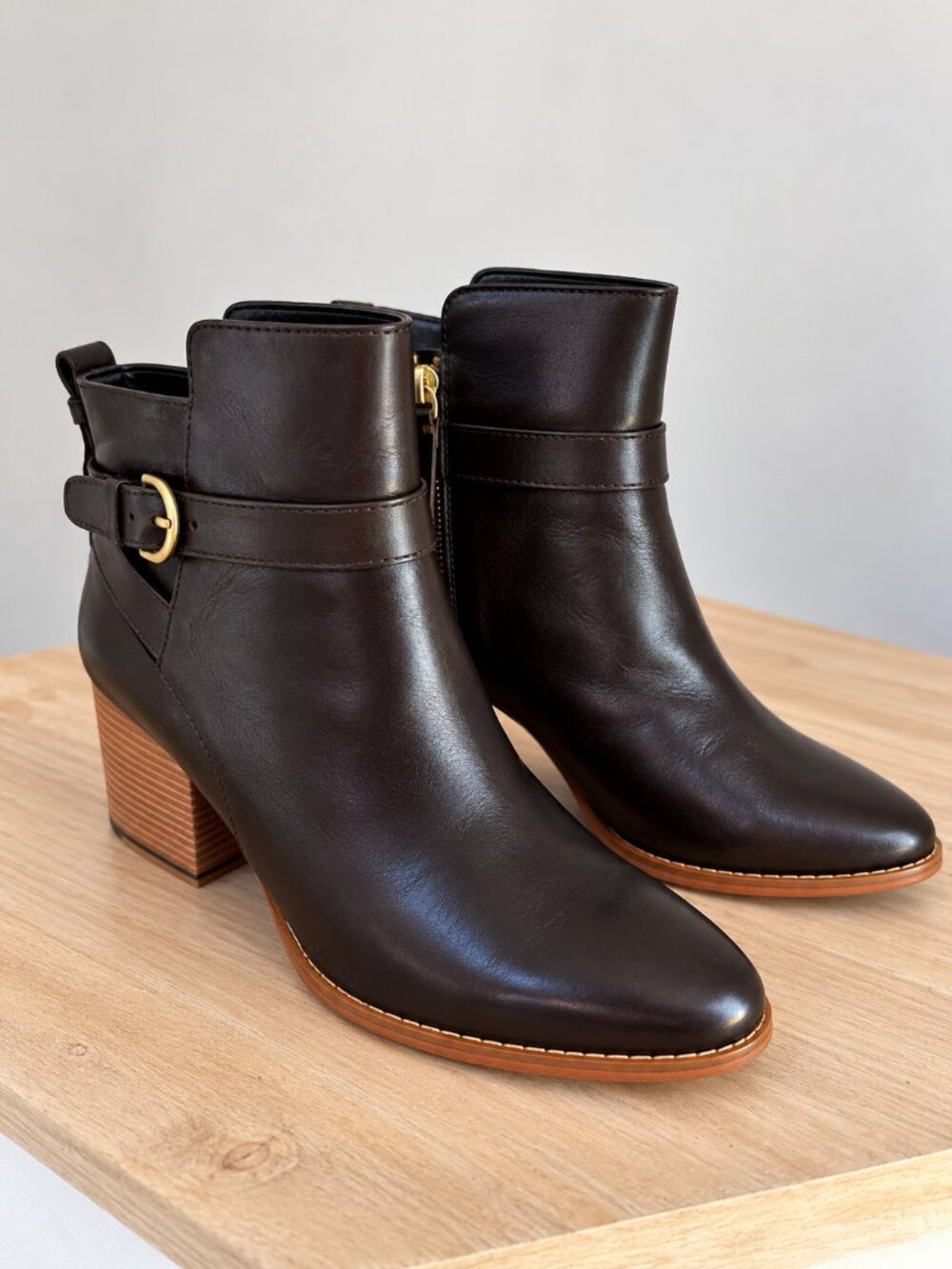 KATE SPADE Brown Leather Ankle Booties sz 9